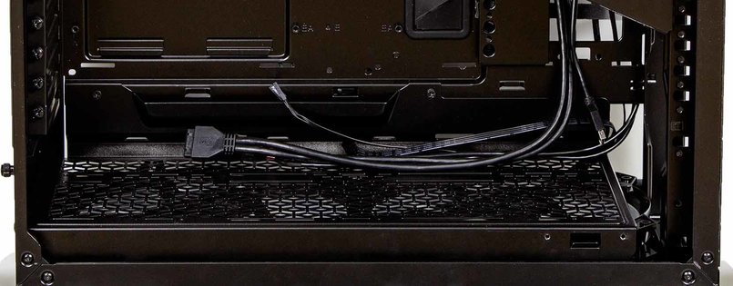 Вертикальный продув: Cooler Master MasterCase SL600M
