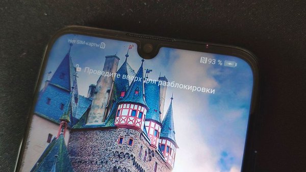 Обзор смартфона Honor 10 Lite: бюджетник, у которого есть все