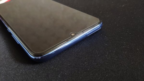 Обзор смартфона Honor 10 Lite: бюджетник, у которого есть все