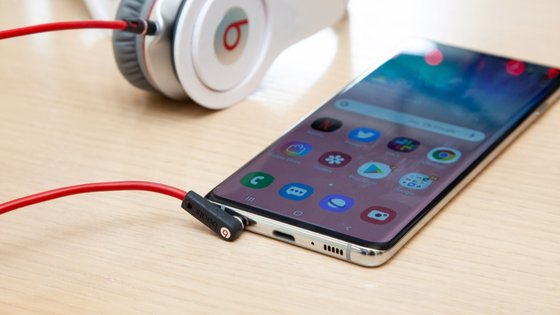 Какой флагманский смартфон купить в середине 2019 года