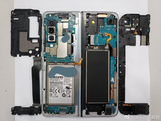 Samsung Galaxy Fold уже разобрали. Первый взгляд на гибкий дисплей и шарнир смартфона