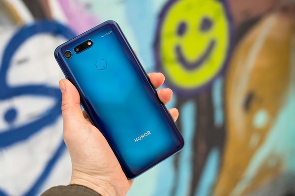 Претендент: опыт эксплуатации Honor View 20