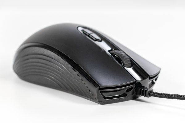 Игровая мышь HyperX Pulsefire Core — разумный компромисс