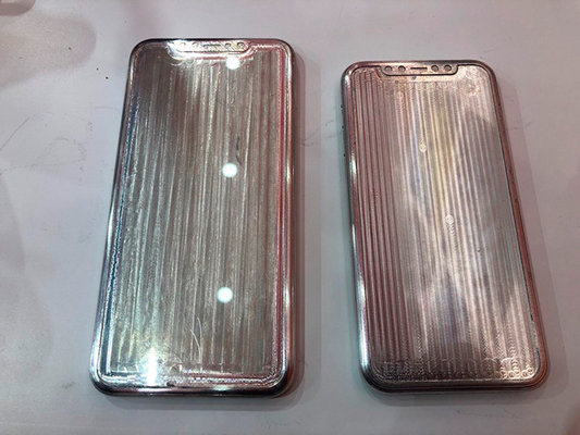 Инсайдер показал новые iPhone (но пока что в виде страшных макетов)