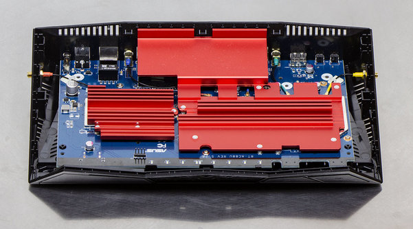 Сетевой комбайн: ASUS RT-AC88U