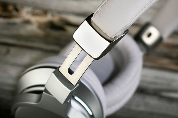 Беспроводная классика: обзор Audio-Technica ATH-AR5BT