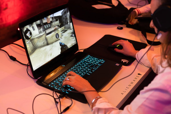 Новые игровые системы Dell представили в Москве