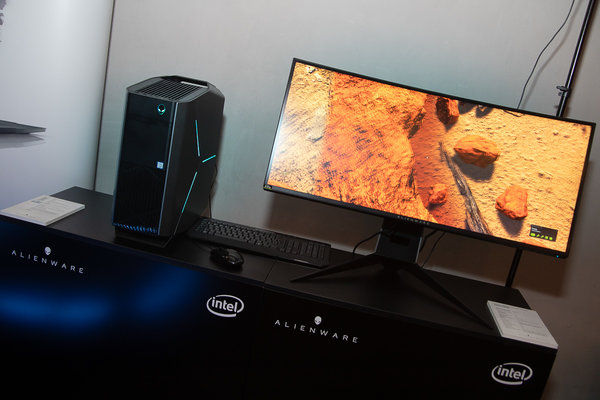 Новые игровые системы Dell представили в Москве