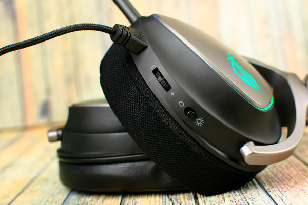 Звука много не бывает: обзор гарнитуры ASUS ROG Delta