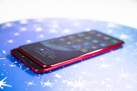 Альтернативная безрамочность: обзор Honor Magic 2