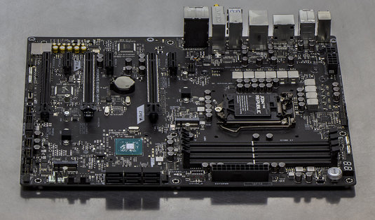 Следующая ступень: материнская плата ASUS ROG Maximus XI Hero (Wi-Fi)