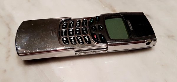 Айтиквариат: Nokia 8800