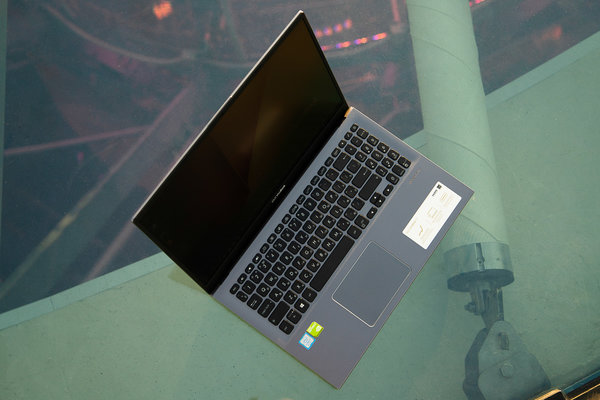 Ноутбук на каждый день: обзор ASUS VivoBook 15 X512UF