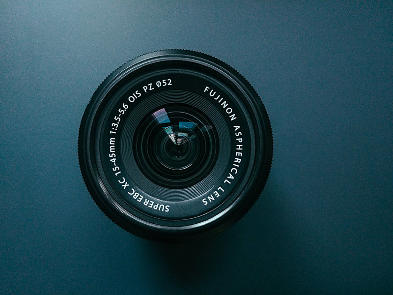Лёгкий и фотографии отличные. Тест Fujifilm X-T100