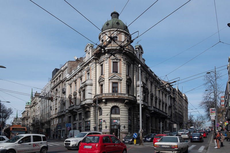 Лёгкий и фотографии отличные. Тест Fujifilm X-T100