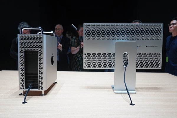 По цене топового Mac Pro можно купить новенький электрокар Tesla Model Y