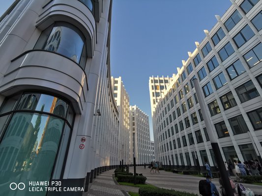 Обзор Huawei P30: когда хорошее конкурент лучшему
