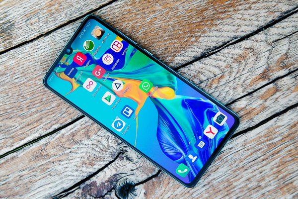 Обзор Huawei P30: когда хорошее конкурент лучшему