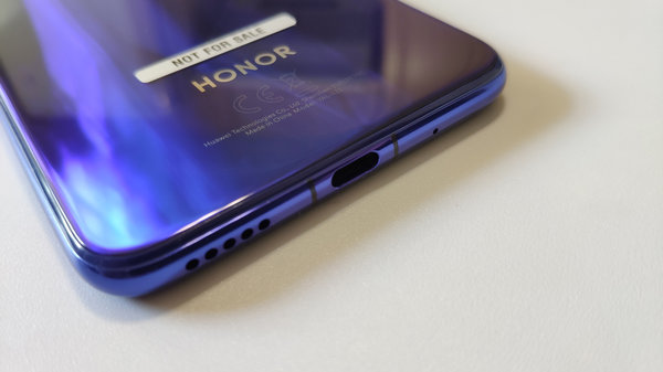 Тест смартфона Honor 20: красавчик с мощной начинкой и необычной камерой