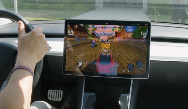 Fallout Shelter появится в автомобилях Tesla