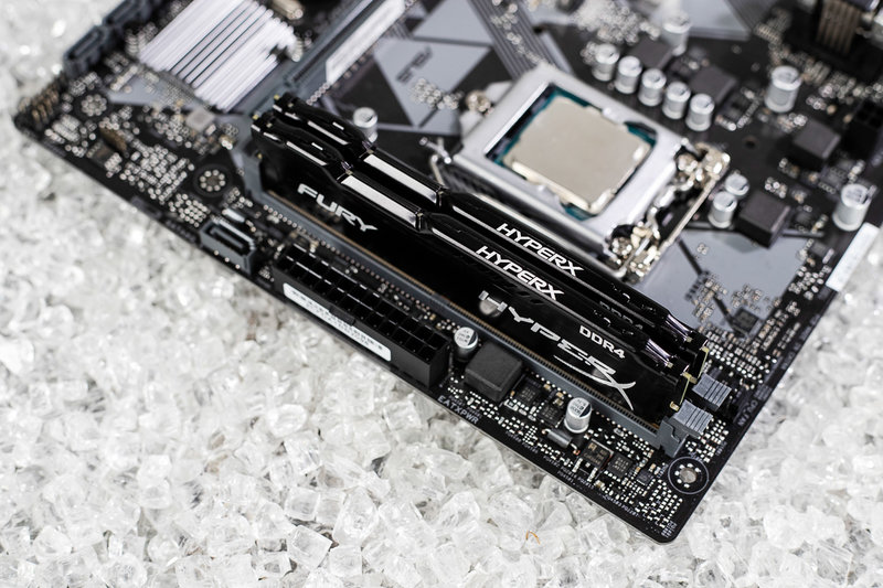 Набор памяти Kingston Fury DDR4 объемом 16 Гбайт