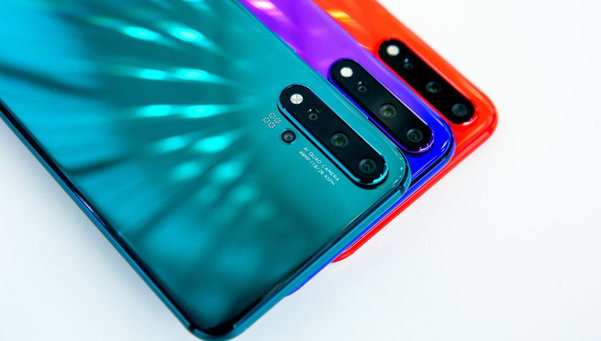 Huawei представила смартфоны Nova 5: 7-нм процессор, 4 камеры и быстрая зарядка за небольшую цену