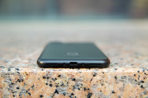 Праздник в начальном сегменте: Alcatel 1s 2019