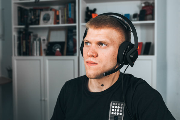 И усилитель в комплекте: ADATA XPG EMIX H30