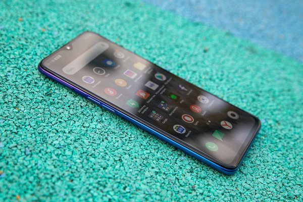 Носорог без рога: знакомимся с OPPO Reno Z — Комплектация и внешний вид. 3