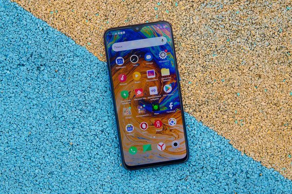 Носорог без рога: знакомимся с OPPO Reno Z — Комплектация и внешний вид. 4