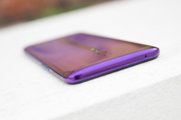 Носорог без рога: знакомимся с OPPO Reno Z — Комплектация и внешний вид. 6