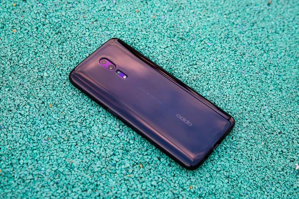 Носорог без рога: знакомимся с OPPO Reno Z — Комплектация и внешний вид. 7