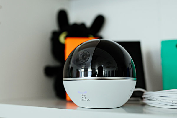 Моторизированный глазок: обзор EZVIZ C6TC