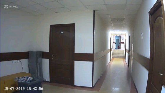 Моторизированный глазок: обзор EZVIZ C6TC