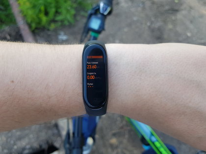 Топ за свои деньги. Обзор Xiaomi Mi Band 4
