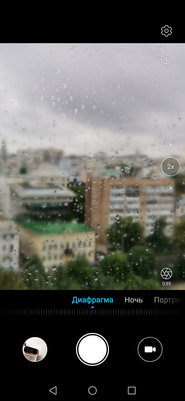 Обзор HONOR 20 Pro: 5 камер и завораживающий блеск