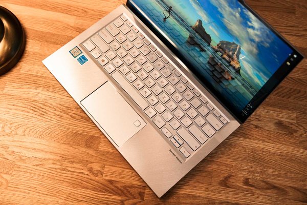 Альфабук: обзор ASUS ZenBook S13