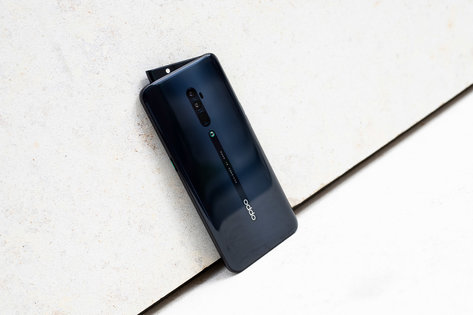 Обзор OPPO Reno 10X Zoom: размер имеет значение?