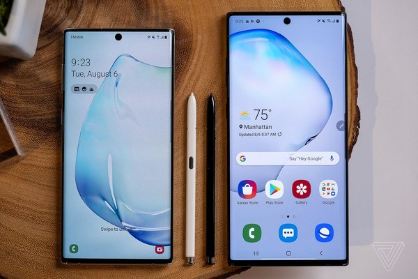 Дорогие и мощные: Samsung показала Galaxy Note 10 и Note 10+