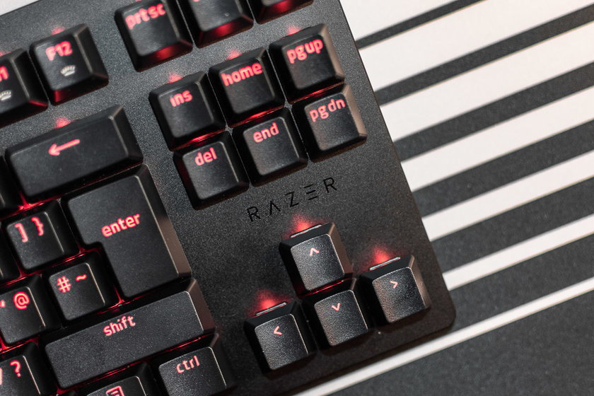 Оптико-механический компакт: обзор Razer Huntsman TE