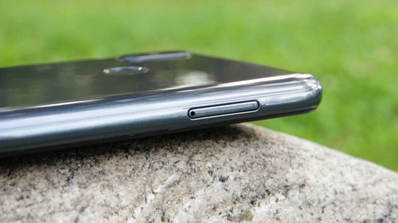Тест смартфона Philips S397: качественная связь и хорошая автономность