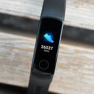Альтернатива: обзор Honor Band 5