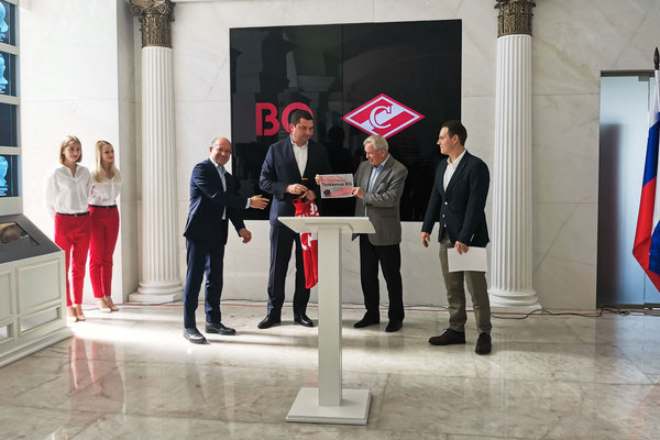 BQ стала спонсором ХК «Спартак»