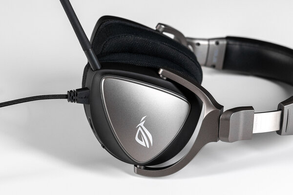 Облегчение во благо: обзор ASUS ROG Delta Core