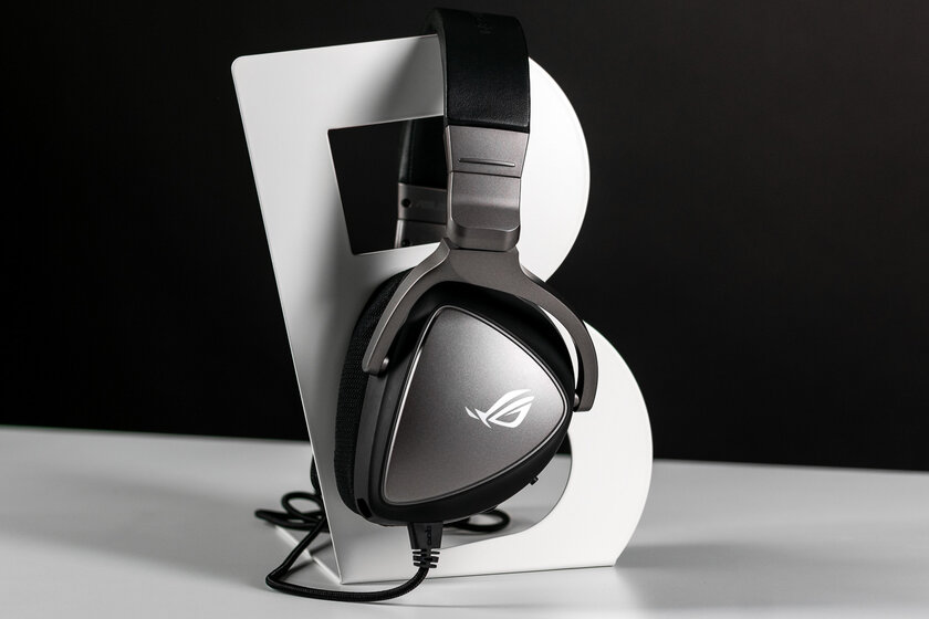 Облегчение во благо: обзор ASUS ROG Delta Core