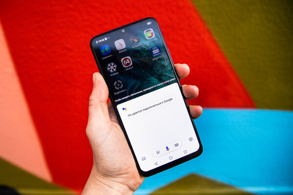 Дитя противоречий: обзор Vivo V17 Neo