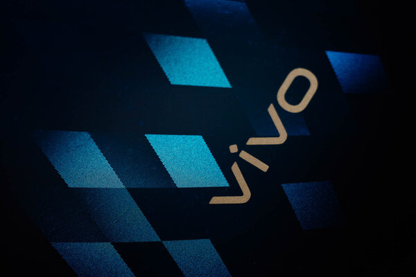 Дитя противоречий: обзор Vivo V17 Neo