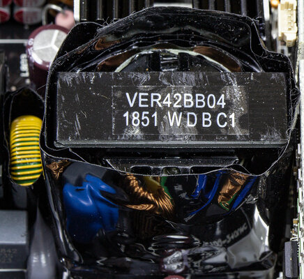 Красиво, качественно, дорого. Обзор ASUS ROG THOR 850W