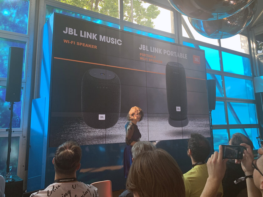 JBL на IFA 2019: Pulse 4 и другие разноцветные новинки компании