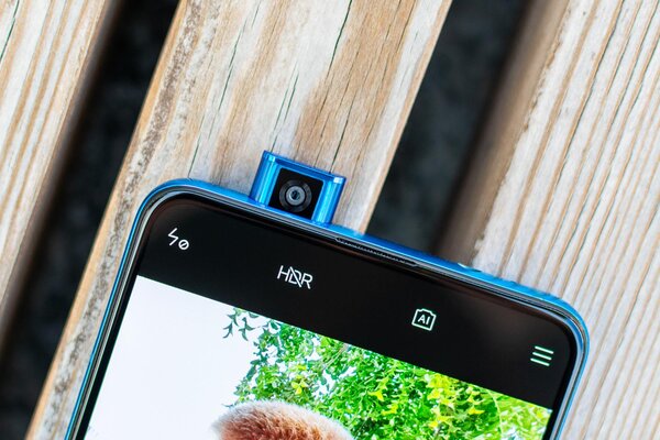 Старый знакомый с новой начинкой: обзор Xiaomi Mi 9T Pro